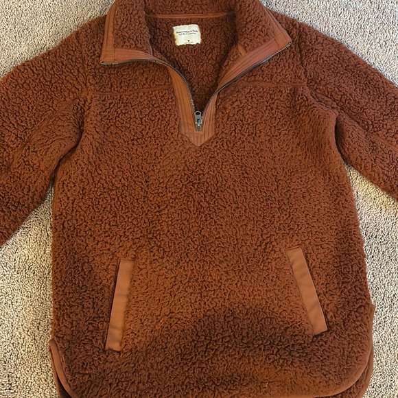 Abercrombie & Fitch quarter zip from Soft A&F Collection - Picture 3 of 3